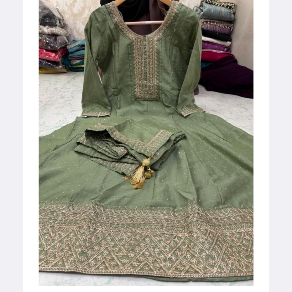 New Elegant Green Embroidered Dress Indian Wear Salwar Kameez Anarkali Suit